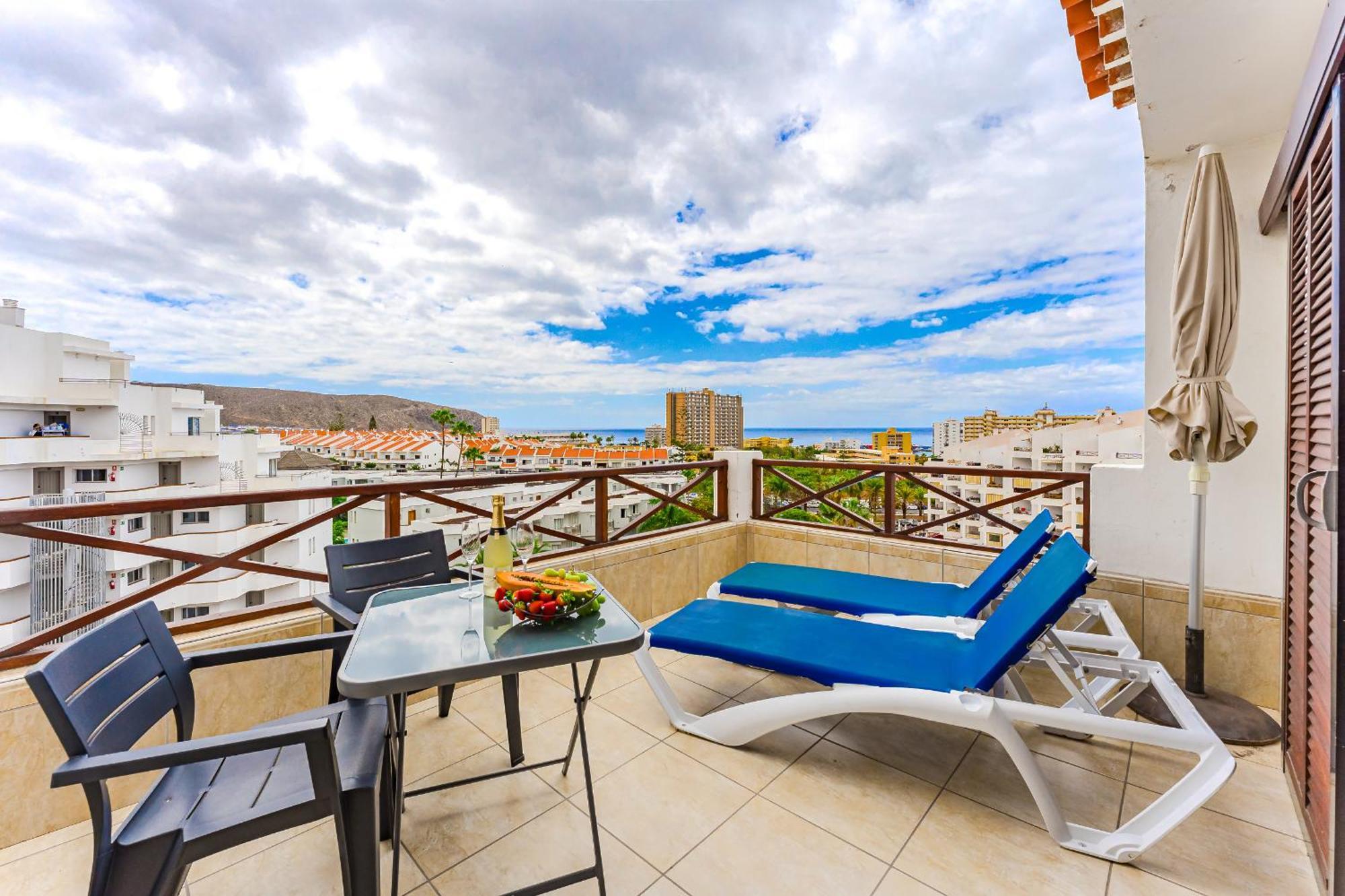 Blue Cristianos By Welcome Tenerife Los Cristianos  Εξωτερικό φωτογραφία