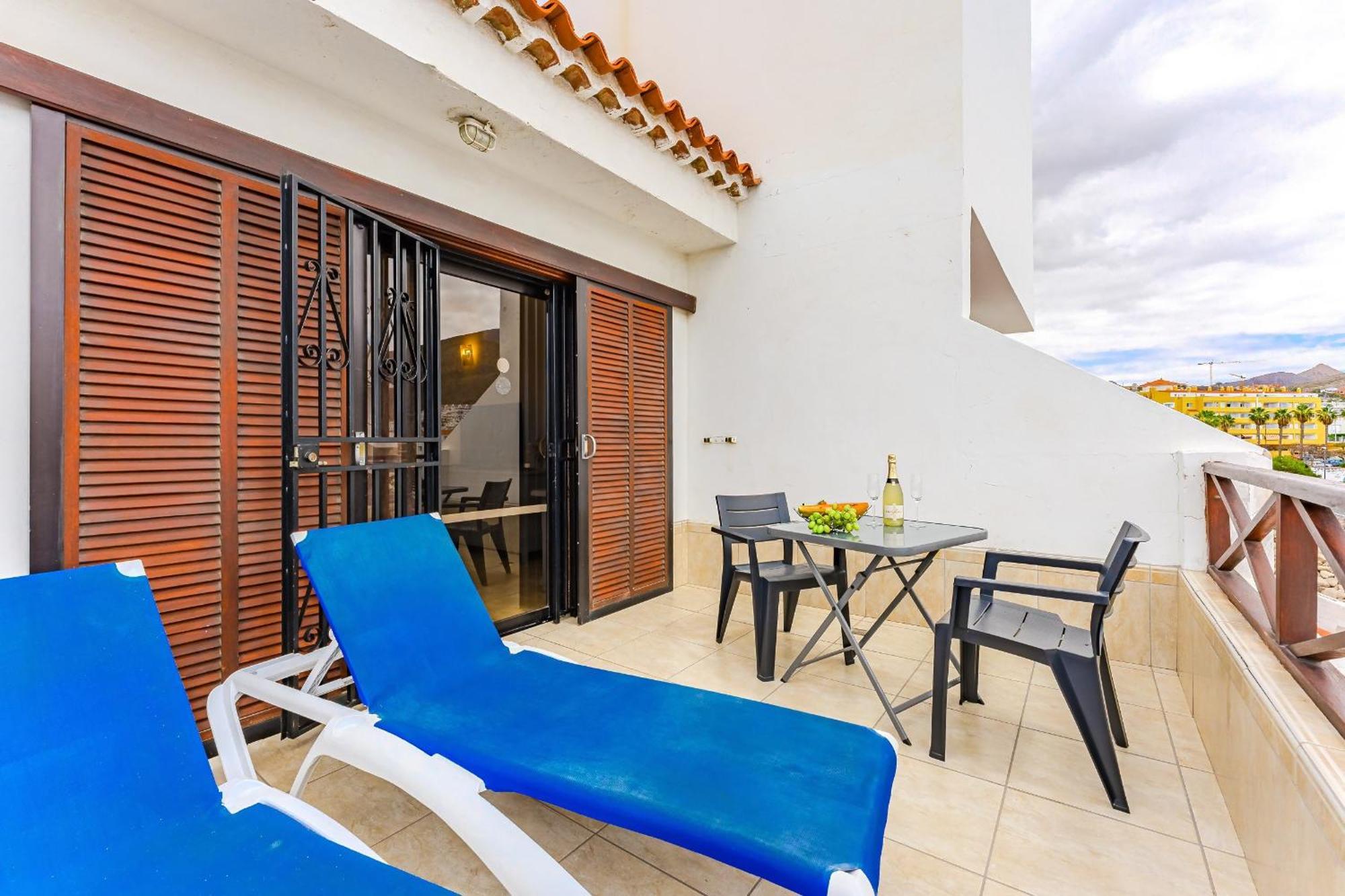 Blue Cristianos By Welcome Tenerife Los Cristianos  Εξωτερικό φωτογραφία